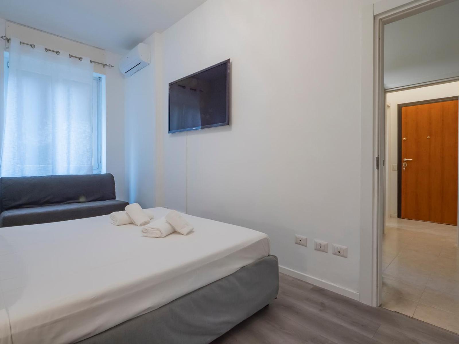 I Host Apartment - Melloni 34 Milan Bagian luar foto